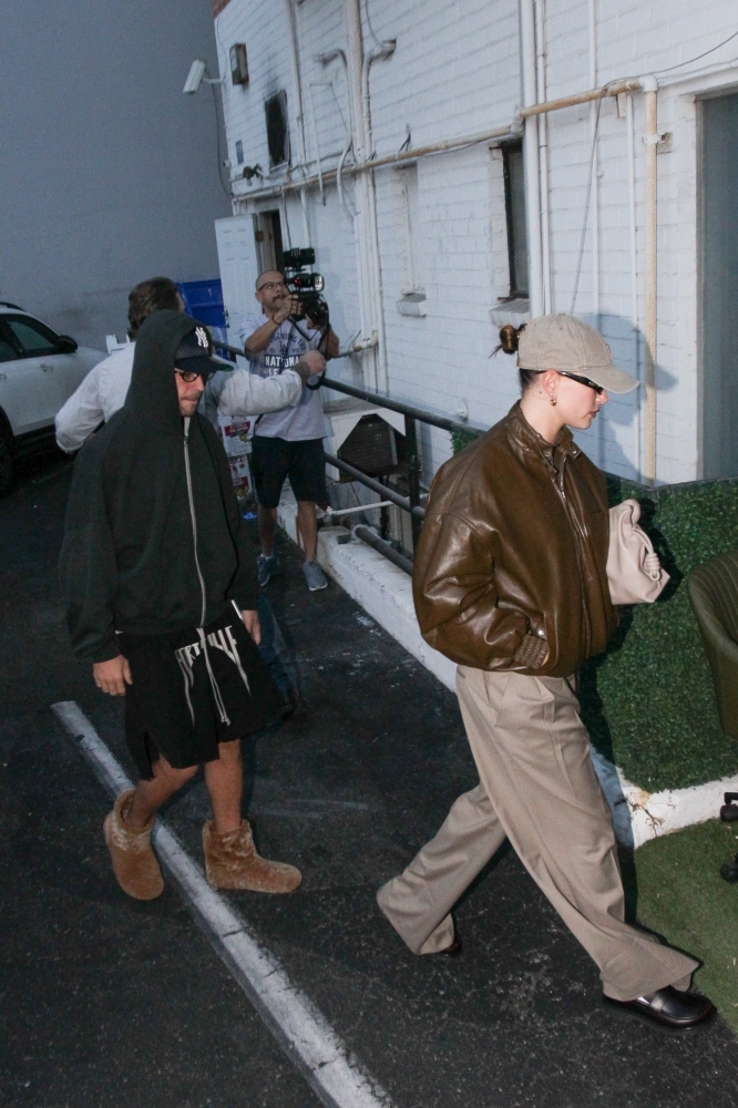 Portal_Hailey_Bieber_284429~0.jpg
