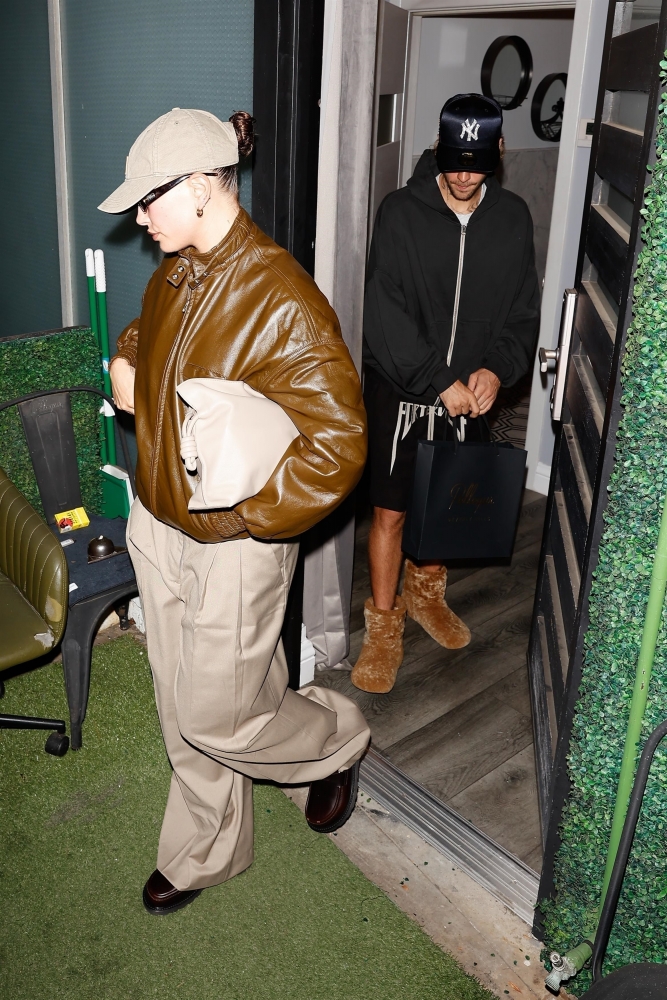 Portal_Hailey_Bieber_28529~1.jpg