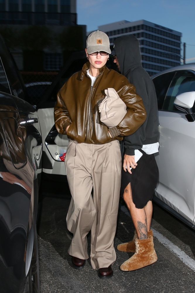 Portal_Hailey_Bieber_285329.jpg