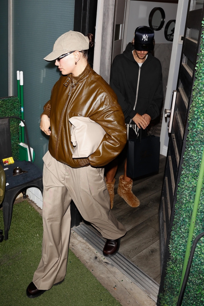 Portal_Hailey_Bieber_28629~1.jpg