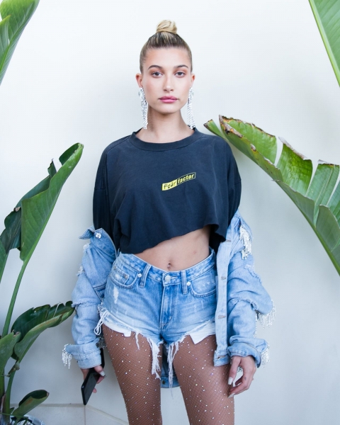 Rex_REVOLVE_festival_Day_2_Coachella_Valley_8612676BT.jpg