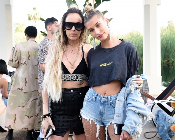 Rex_REVOLVE_festival_Day_2_Coachella_Valley_8612677DM.jpg