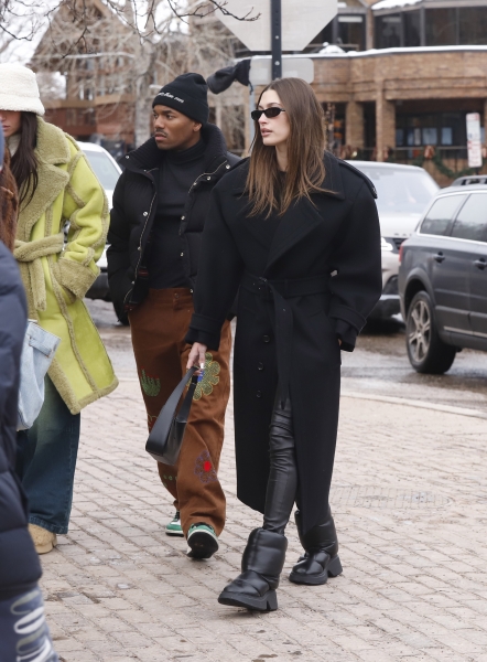 TID_HAILEY_BIEBER_836480.jpg