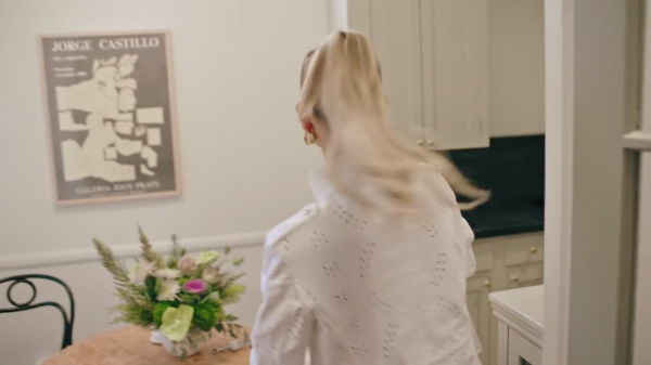 VOGUE221.png