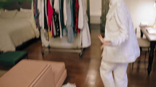 VOGUE323.png