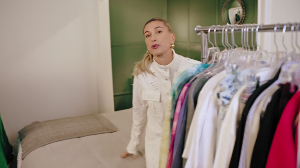 VOGUE328.png