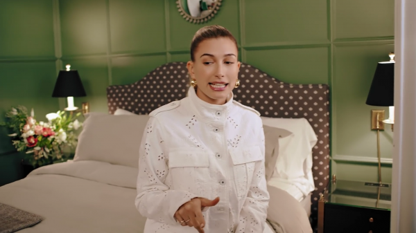VOGUE341.png