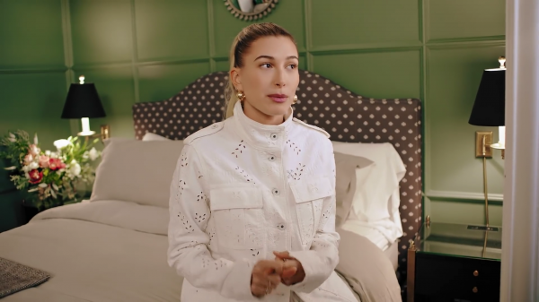 VOGUE344.png