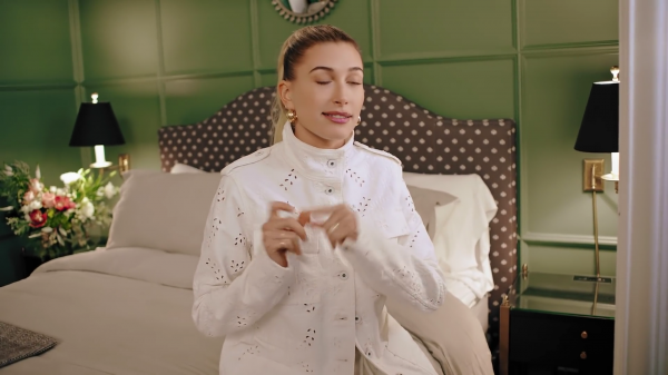 VOGUE345.png