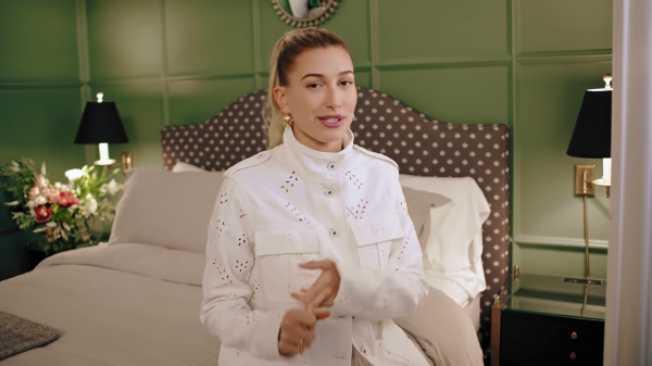VOGUE347.png