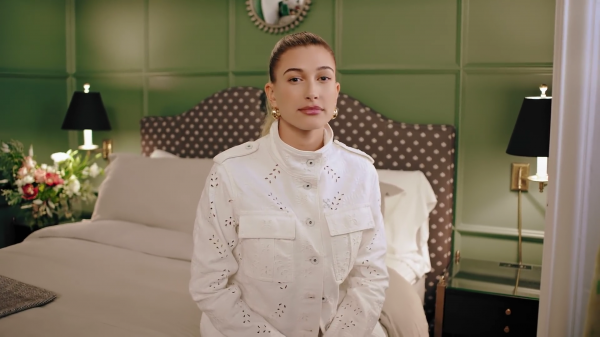 VOGUE369.png