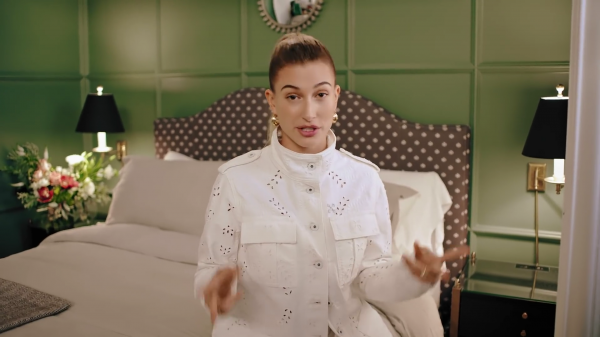 VOGUE397.png