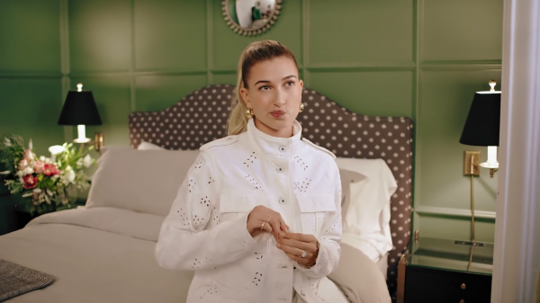 VOGUE403.png