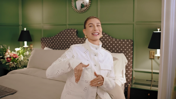 VOGUE405.png