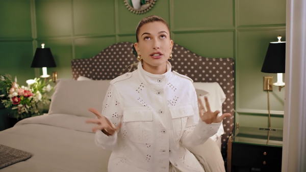 VOGUE410.png