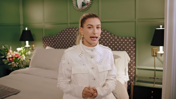 VOGUE413.png