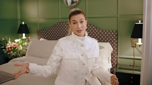 VOGUE428.png