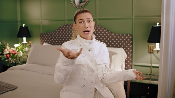 VOGUE436.png