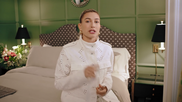 VOGUE441.png