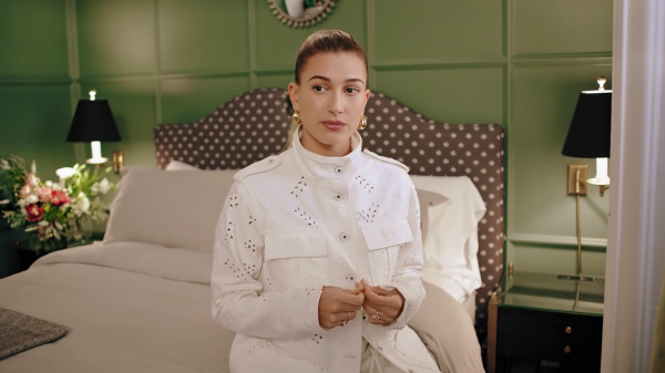VOGUE447.png