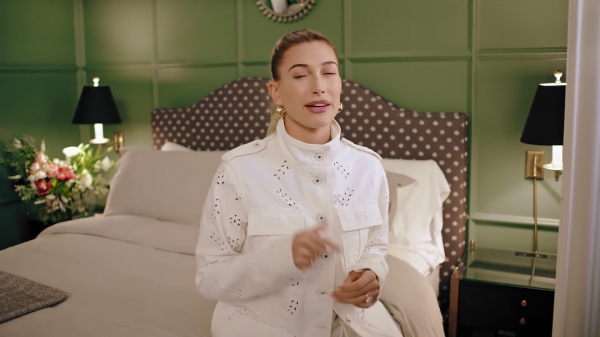 VOGUE448.png