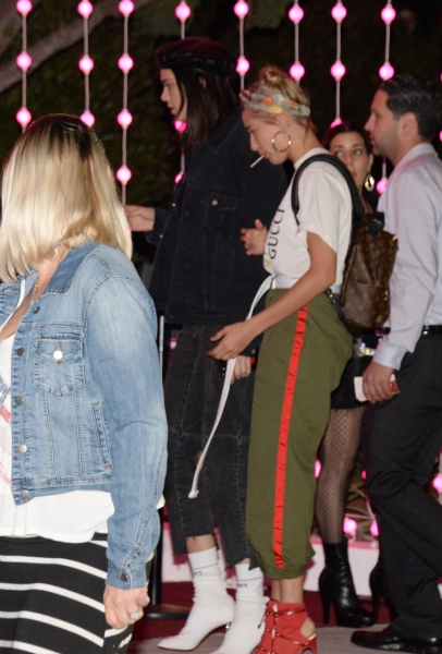 X17_kendall_jenner_Hailey_042117_03.jpg