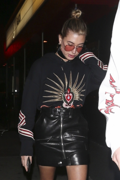 hailey-baldwin-at-the-nice-guy-in-west-hollywood-12417-9.jpg