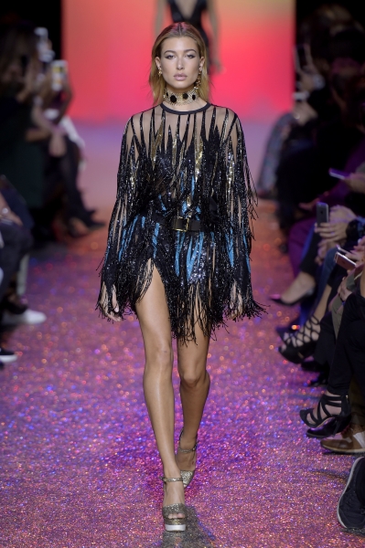 hailey-baldwin-elie-saab-fashion-show-in-paris-10116-12.jpg