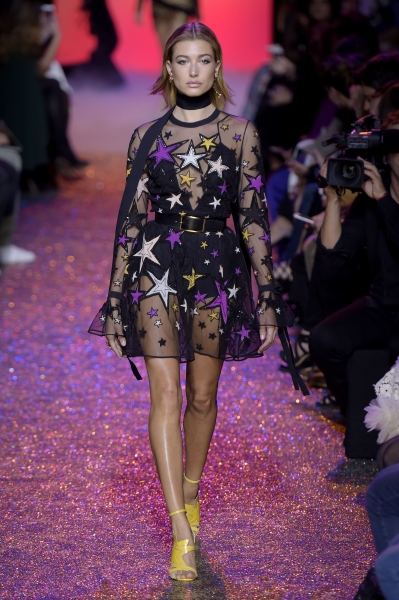 hailey-baldwin-elie-saab-fashion-show-in-paris-10116-8.jpg