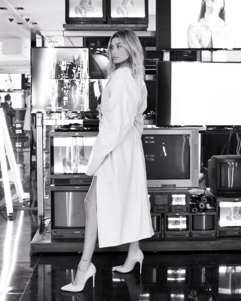 hailey-baldwin-shutz-beverly-hills-1-year-anniversary-party-41817-6.jpg