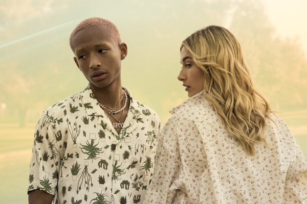 hailey-bieber-jaden-smith-levis-campaign-spring-2020-16.jpg