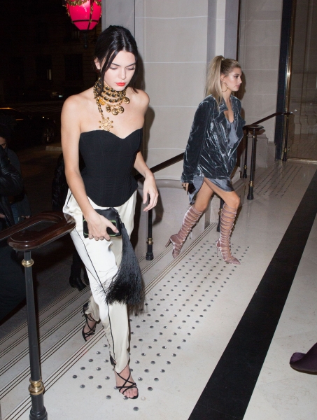 hqcelebcorner_28129_28129.jpg