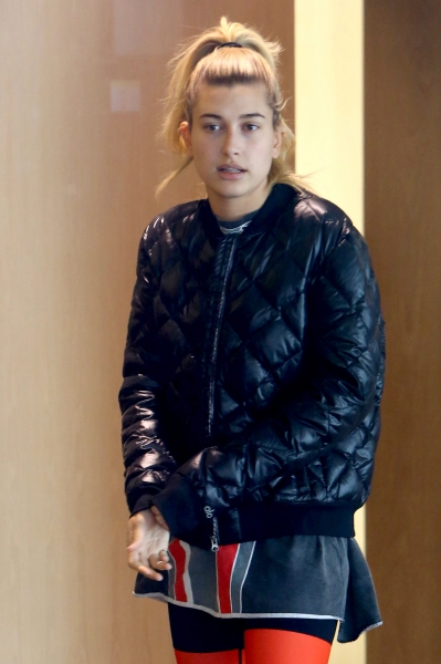 hqcelebcorner_28129~11.jpg