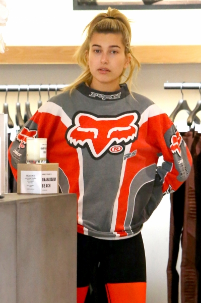 hqcelebcorner_28229~11.jpg