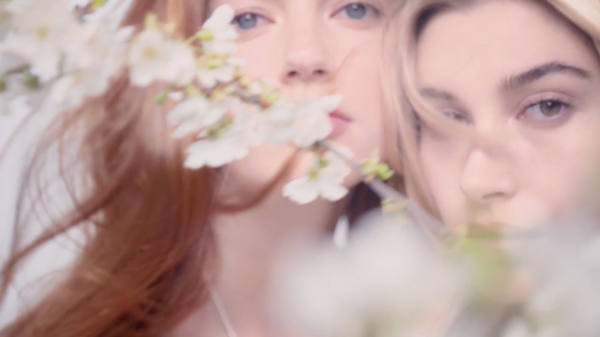 inoaitgirl358.png