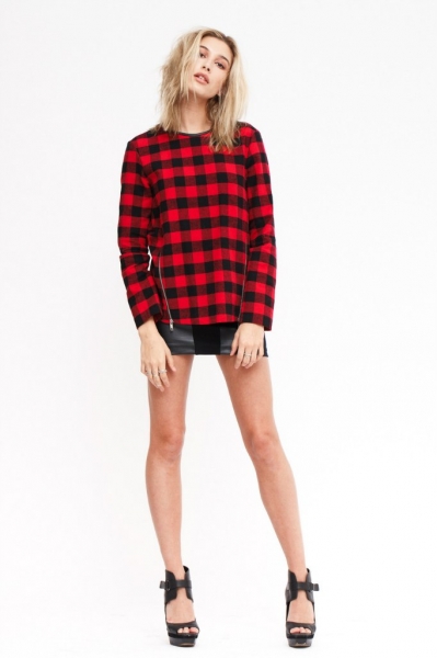 kinopoisk_ru-Hailey-Baldwin-2471200.jpg