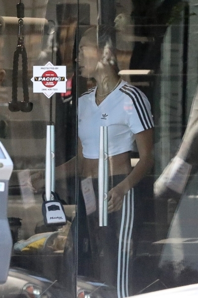 pbbr9~327.jpg