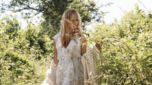 vogue26.png