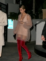 163617PCN_HaileyBaldwin005.jpg