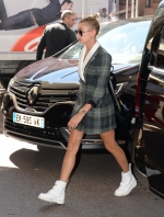 BGUK_Hailey_Baldwin_09-1.jpg