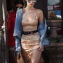 BellaHadid_10112016P_03.jpg