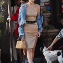 BellaHadid_10112016P_25.jpg