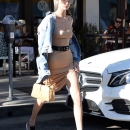 BellaHadid_10112016P_70.jpg