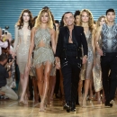 Hailey-Baldwin_-Julien-MacDonald-Fashion-Show-2016--30.jpg