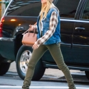 HaileyBaldwin_08112016P_02.jpg