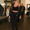 HaileyBaldwin_29112016P_02.jpg