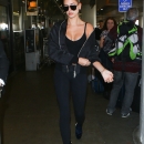 HaileyBaldwin_29112016P_08.jpg