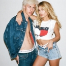 Hailey_Baldwin_002~0.jpg