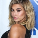 Hailey_Baldwin_010~1.jpg