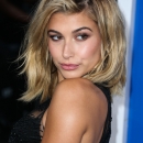 Hailey_Baldwin_012~1.jpg
